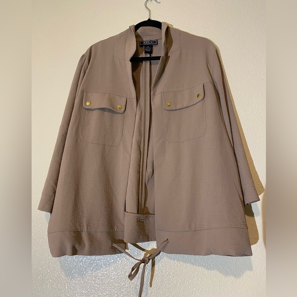 NYC Women's Utility Jacket in Tan Size 1X - Picture 4 of 7